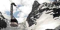 Nejvyšší evropská lanovka vede na vrchol 3883 m vysokého Malého Matterhornu