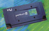 Pentium III - v provedení pro Slot 1. Poslední dobou to dokonce vypadá, že se Pentium III bude vyrábět jen jako FC-PGA