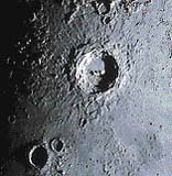 Jeden z nejkrásnějších měsíčních kráterů je pojmenován podle slavného polského hvězdáře Mikuláše Koperníka