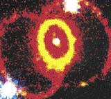 Výbuch supernovy do okolí vymrští obrovské množství hmoty