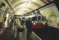Nejstarší podzemka na světě a nejrozsáhlejší v Evropě - metro v Londýně