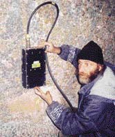 Georadar pomohl zjistit, kde se mozaika v kroměřížské rotundě odchlipuje od zdi