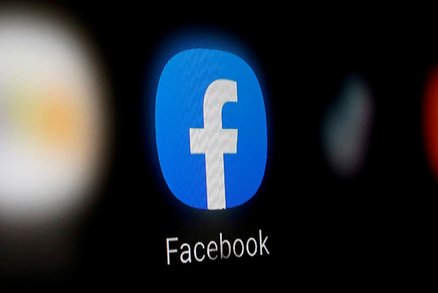 Facebook čelí v USA masivní žalobě. Hrozí, že bude muset prodat Instagram a WhatsApp