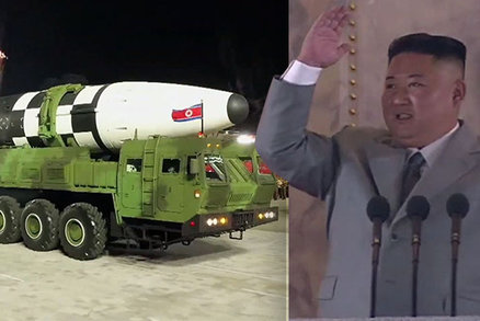 Kim uspořádal vojenskou přehlídku, tentokrát netradičně. Zamotal hlavu expertům