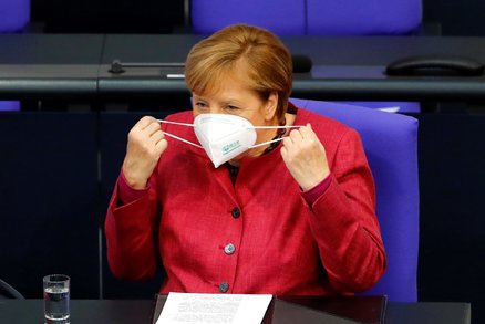 Karanténa u sousedů až do 15. února? Merkelová žádá prodloužení, ve hře i zpřísnění zákazů