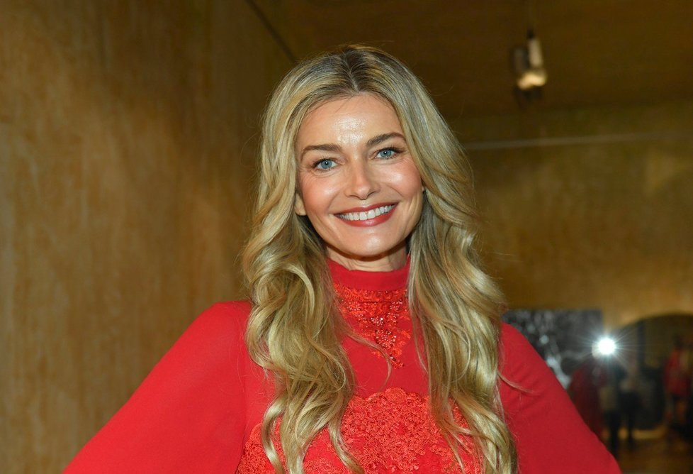 Pavlina Porizkova Opet Zari V 53 Letech Naha Ve Sports Illustrated Blesk Cz