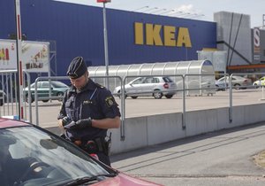 Vražda v IKEA otřásla Švédskem.