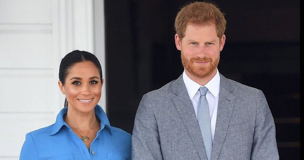 Drama na palubě leteckého speciálu Harryho a Meghan: Kdo to zpackal?