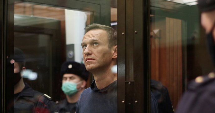 Nemocný Navalnyj zahájil za mřížemi hladovku. Chce se domoci lékařské péče