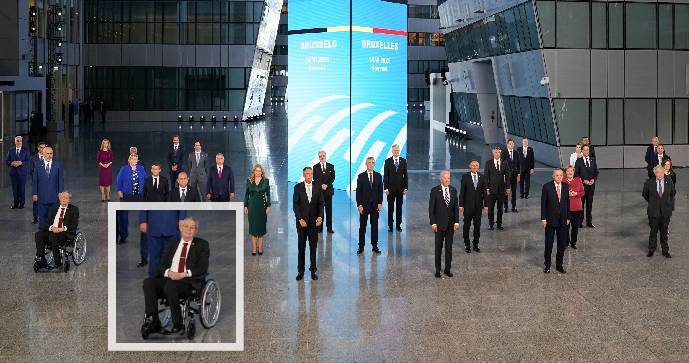 Zeman na vozíku na okraji rodinné fotky: Poprvé s Bidenem na summitu NATO v Bruselu