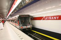 Sever Prahy odříznutý od metra. Soupravy budou o víkendu kvůli opravám končit ve stanici Ládví