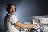 DJ Paul van Dyk vystoupí v říjnu Ostravě: Nedávný pád z pódia mu v tom nezabrání