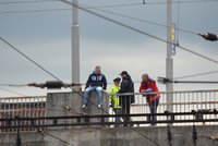Policisté v Praze rozmluvili sebevrahovi skok z Vyšehradu