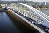 Praha dostala pokutu 11 milionů. Trojský most postavili jinak, než plánovali