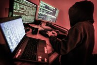 Ministerstva každý den čelí útokům hackerů. Hledají kompra na politiky