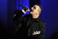Bono Vox spadl z kola a má 5 zlomenin! 3 kovové pláty a 18 šroubů