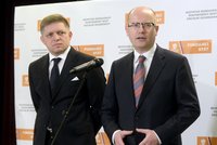 Fico přijede příští týden do Prahy. Čekají ho Sobotka i Zeman