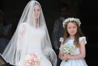 Pohádková svatba Geri Halliwell: K oltáři ji vedla dcera. Tchán s tchyní nepřišli