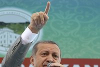Erdogan si dupnul: Ať si EU zamete před vlastním prahem, zákony měnit nebudeme