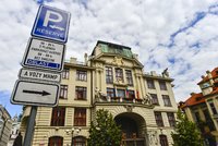 Za parkování v Praze si zřejmě připlatíte. Možná až dvojnásobek