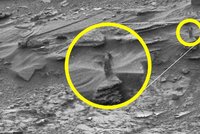 Vesmírná ňadra: NASA vyfotila na Marsu prsatou mimozemšťanku