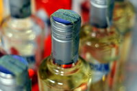 Strach z metanolu znovu útočí: Muže z Plzně otrávil pančovaný alkohol