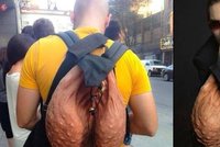 Pytel srandy: Módní batoh pro muže, kteří mají koule, vypadá jako šourek
