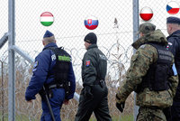 Jde Čech, Maďar, Polák a Slovák... Ne, to není vtip, ale hlídka proti migrantům