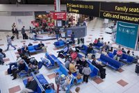 V Británii evakuovali pasažéry z letiště Gatwick, prý preventivně