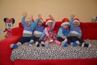 Veselé Vánoce přejí paterčata: Lidé jim darovali téměř čtvrt milionu