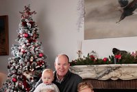 Monacká knížecí rodina přeje veselé Vánoce! Poprvé i s rozkošnými dvojčátky