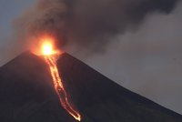 Sopka Momotombo se probudila k životu. Po 110 letech chrlí lávu