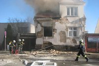 Byla to plánovaná vražda syna a manželky, tvrdí svědek o výbuchu domu v Českých Budějovicích