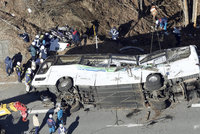 Nehoda autobusu plného turistů: Čtrnáct mrtvých!