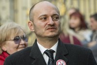 Konvička pohřbil Blok proti islámu a má nový spolek, prý chce uniknout dluhům