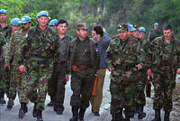 Zemřela pravá ruka „bosenského řezníka“. Tolimir si odpykával trest za genocidu