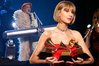 Taylor Swift má Grammy za album 1989. Lidé zuří kvůli vystoupení Adele