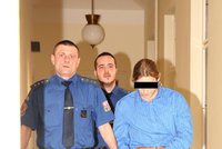Vzal si na baru nůž a pak bodl hosta přímo do srdce: Pražský soud ho poslal na 13,5 roku do vězení