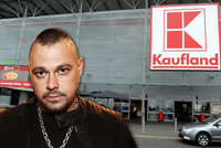 Ortel zuří kvůli Kauflandu. Billboardy na „megakoncert“ zmizely z obchodů