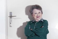 »Včelka Mája« Aťka Janoušková (83) se skrývá před světem: 2 měsíce nevyšla z bytu