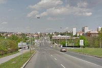 Silničáři opraví část ulice Československého exilu. Dostane nový asfalt a značení