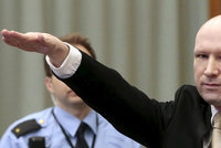 Breivik se vrátil před soud: Uvedl se nacistickým pozdravem