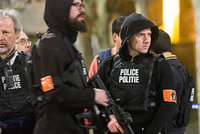 Muž s mačetou zaútočil v Belgii na policisty. Svědci: Volal Alláhu akbar
