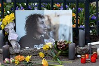 Zemřel básník, známý bezdomovec Honza: Bývalý ředitel byl na ulici 14 let, při pietě zněl smích a tekly slzy