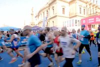 Řidiči, pozor, půlmaraton uzavře centrum Brna: Na trať se vydá bezmála dva tisíce běžců!