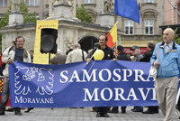 Naštvaní Moravané demonstrovali proti názvu Czechia. A chtějí spolkový stát