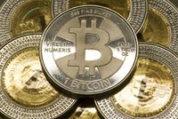 Bitcoinová bublina splaskla: Hodnota kryptoměny prudce klesá