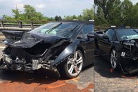 Řidič rozstřelil Lamborghini za 4 miliony: Nezvládl mokrou dálnici u Svijan