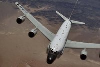 Výzvědné letadlo USA u ruských hranic: Málem smetlo civilní boeing, tvrdí Moskva