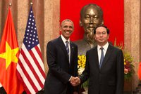Obama ve Vietnamu: Disidenta sebrala policie, jen aby se s prezidentem nesetkal